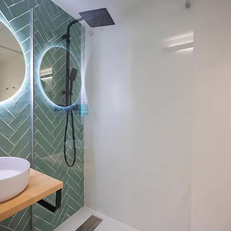 Florit Flats - The Mediterraneo Daire