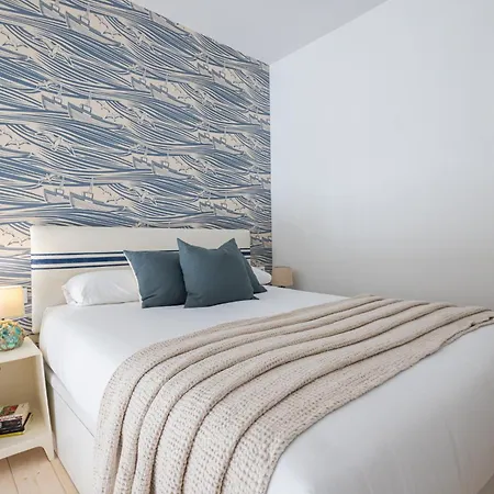 Florit Flats - The Mediterraneo *