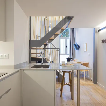 Florit Flats - The Mediterraneo Daire